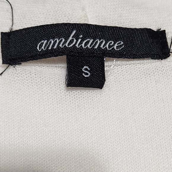 Ambiance, Cardigan, Lightweight, Like New - Picture 6 of 6